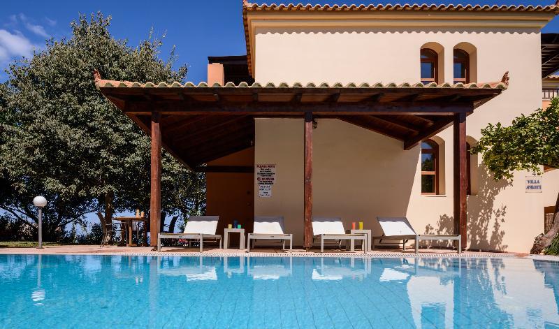 Iason Villas - Chania, Crete Maleme Eksteriør billede